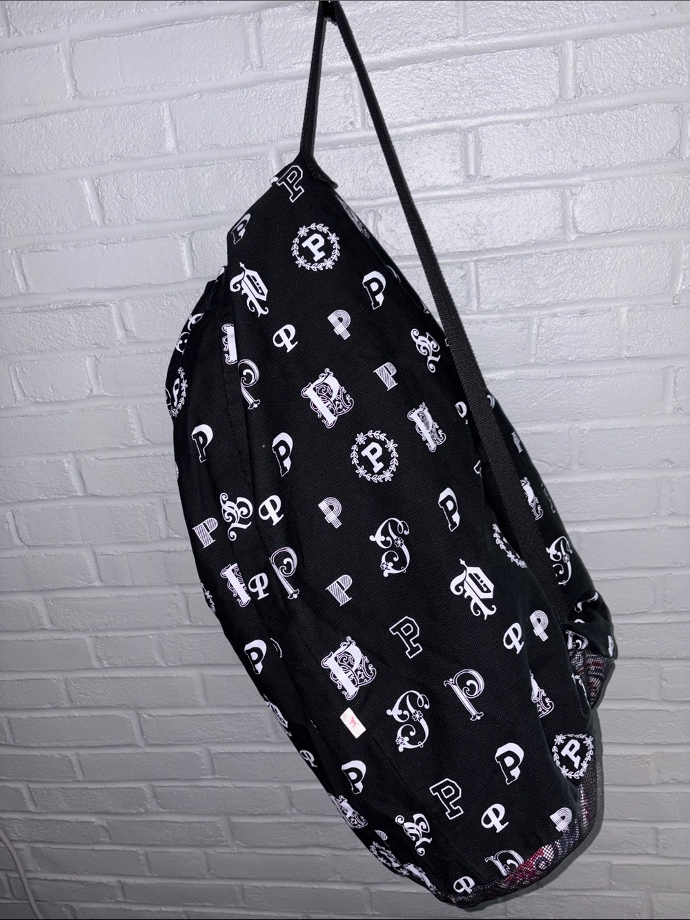 🩷 Victoria’s Secret PINK College Duffel Laundry Bag!